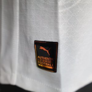 25 26 marseille host