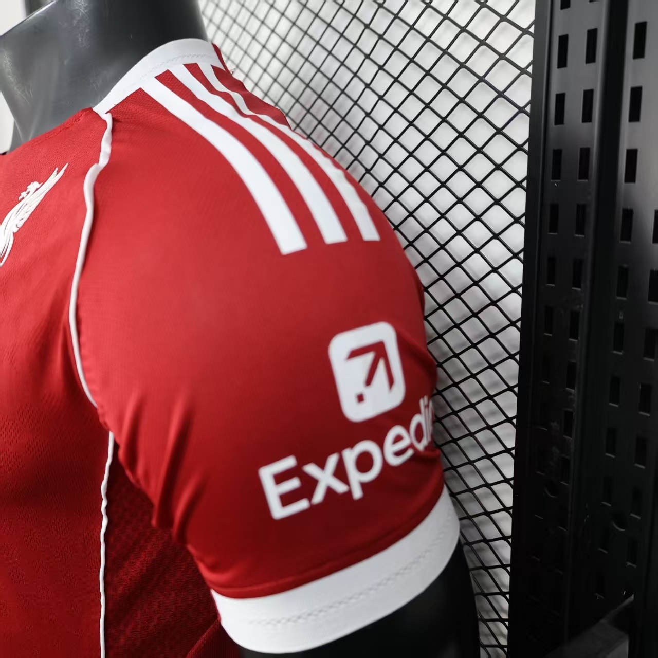 25 26 liverpool home 25 26 liverpool home